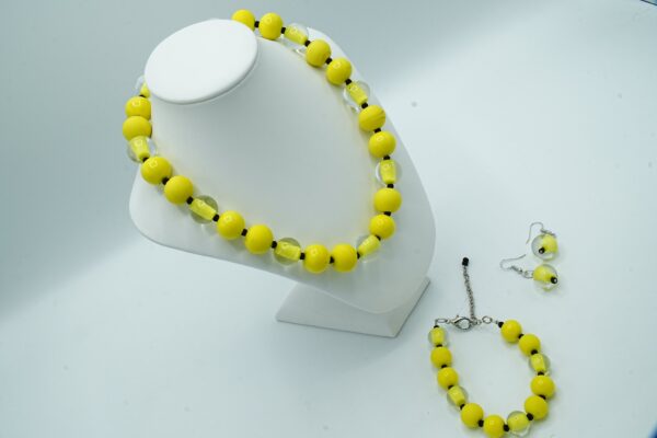 Opaque necklace - Image 17